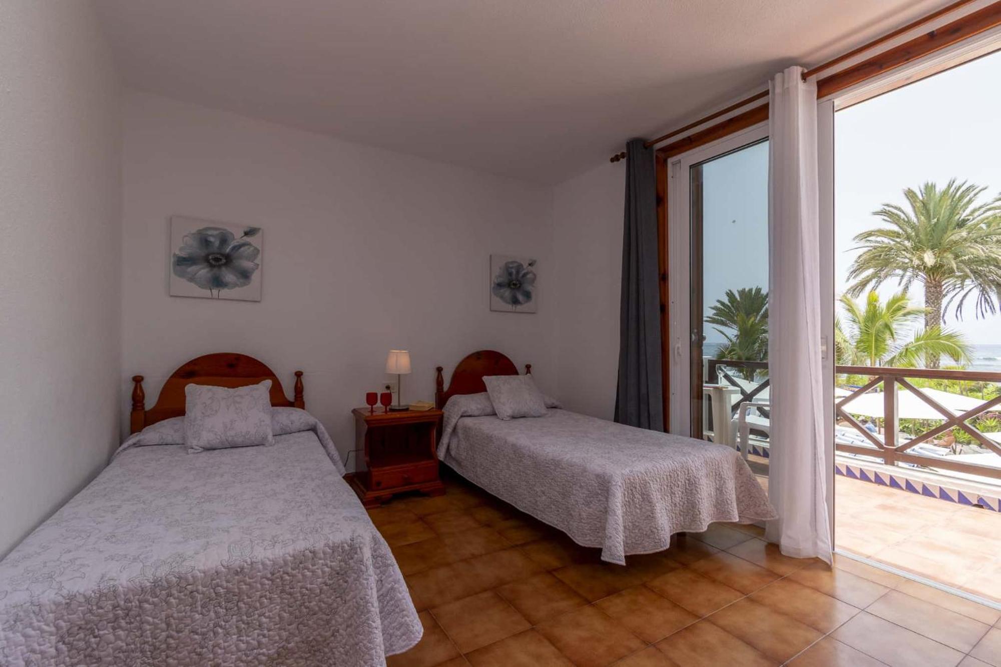 Parque Santiago III 235 - Four Bed Villa Playa de las Americas  Exterior photo